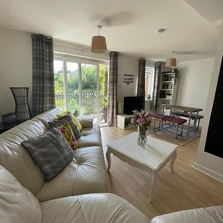 Pass The Keys Lovely 2Bedroom Flat With Balcony 爱丁堡 外观 照片