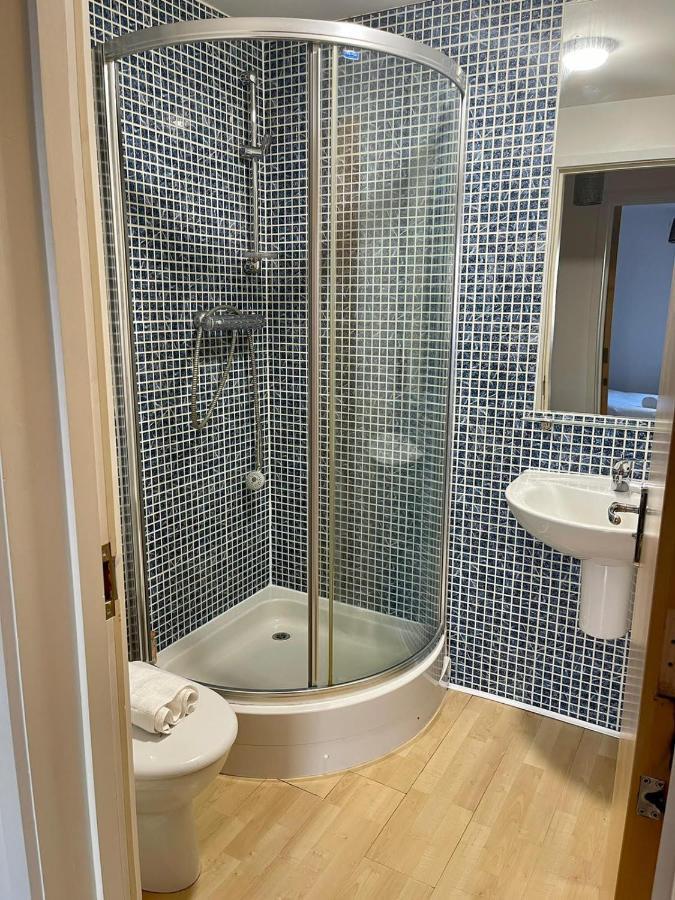 Pass The Keys Lovely 2Bedroom Flat With Balcony 爱丁堡 外观 照片